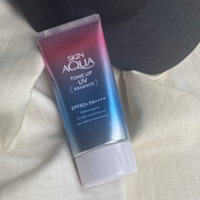 Extremely popular in Japan Skin Aqua Tone Up UV Essence Lavender Review – brighten up your skin tone while protecting it from harmful UV rays.